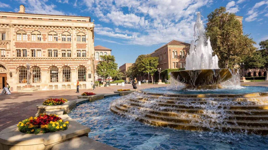 fountain in Hahn Plaza with Student Union building in the background