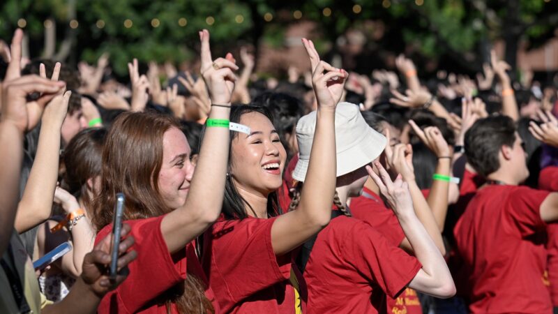 featured image for Fall enrollment: New Trojans come from both near and far